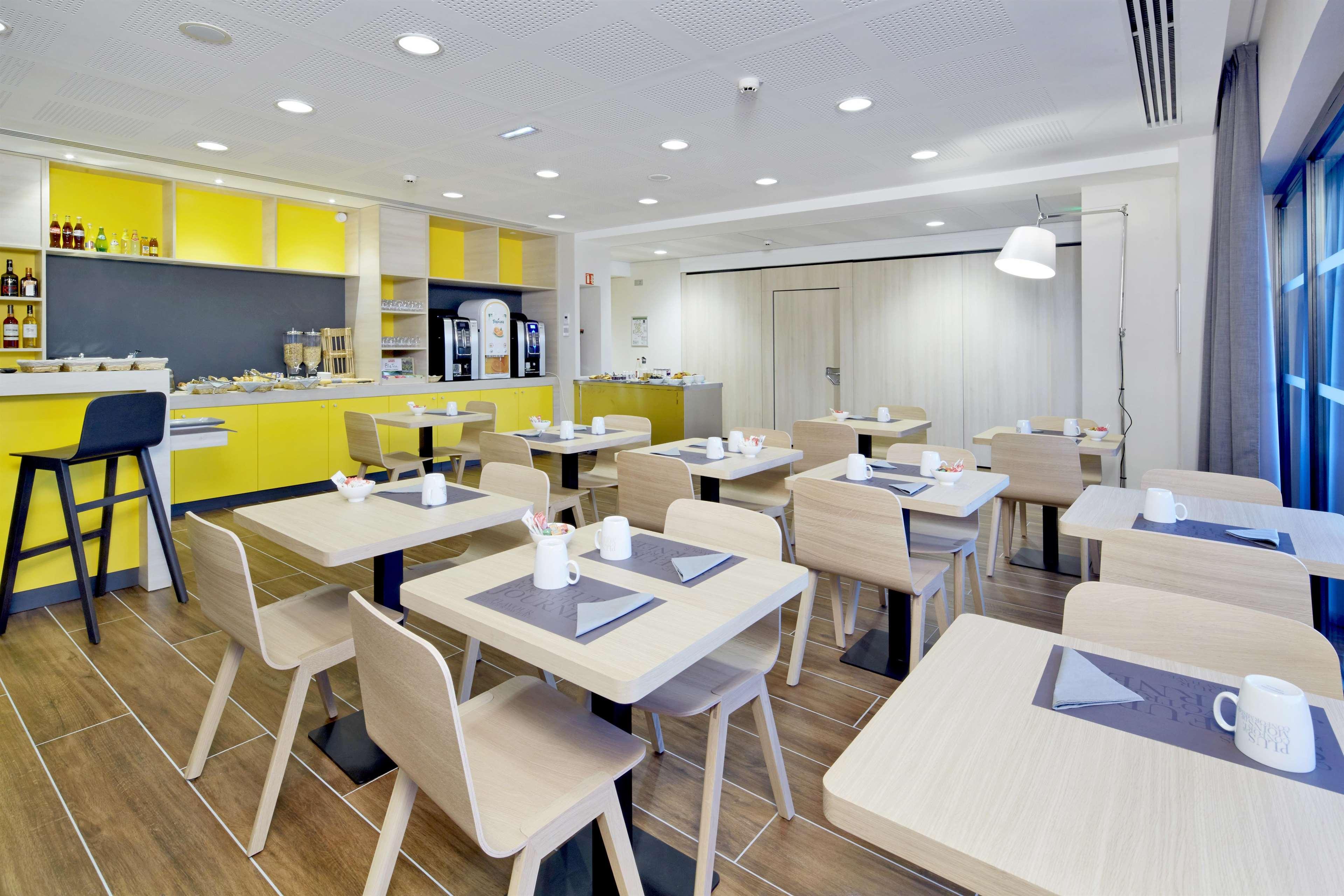 Kyriad Prestige Pau - Palais Des Sports Екстер'єр фото