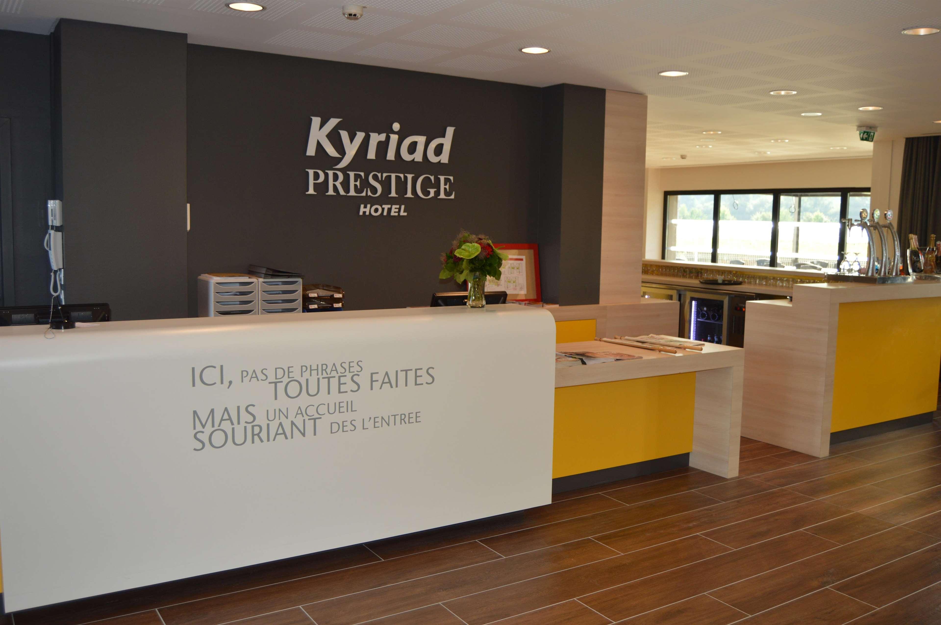 Kyriad Prestige Pau - Palais Des Sports Екстер'єр фото